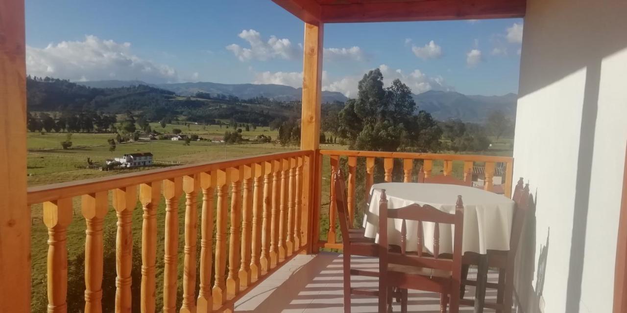 Hotel El Cangrejo Paipa Bagian luar foto