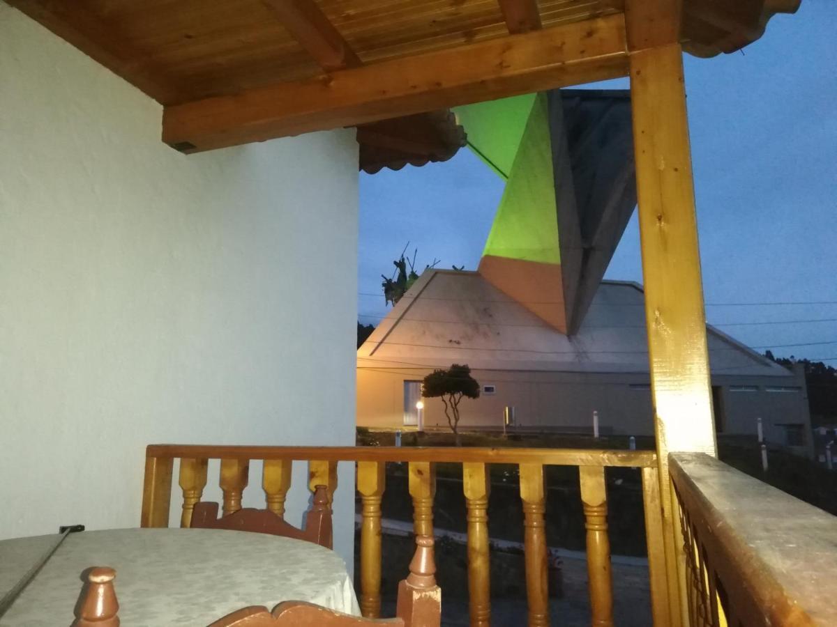 Hotel El Cangrejo Paipa Bagian luar foto