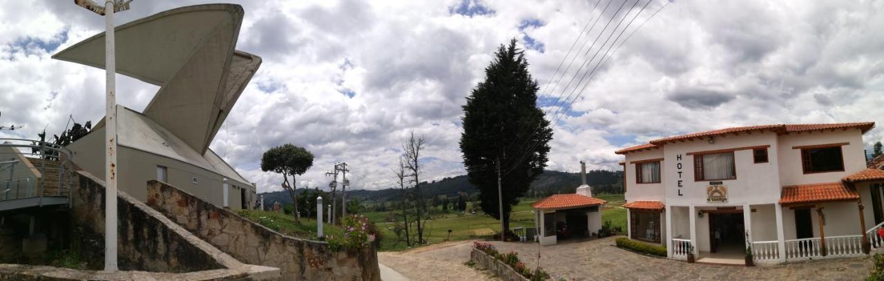 Hotel El Cangrejo Paipa Bagian luar foto